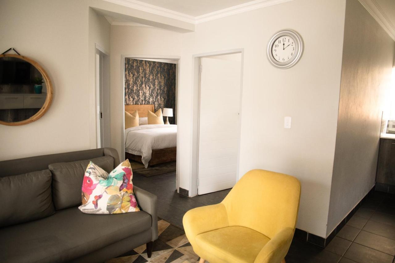 3 Lux Suites Мидделбург Экстерьер фото